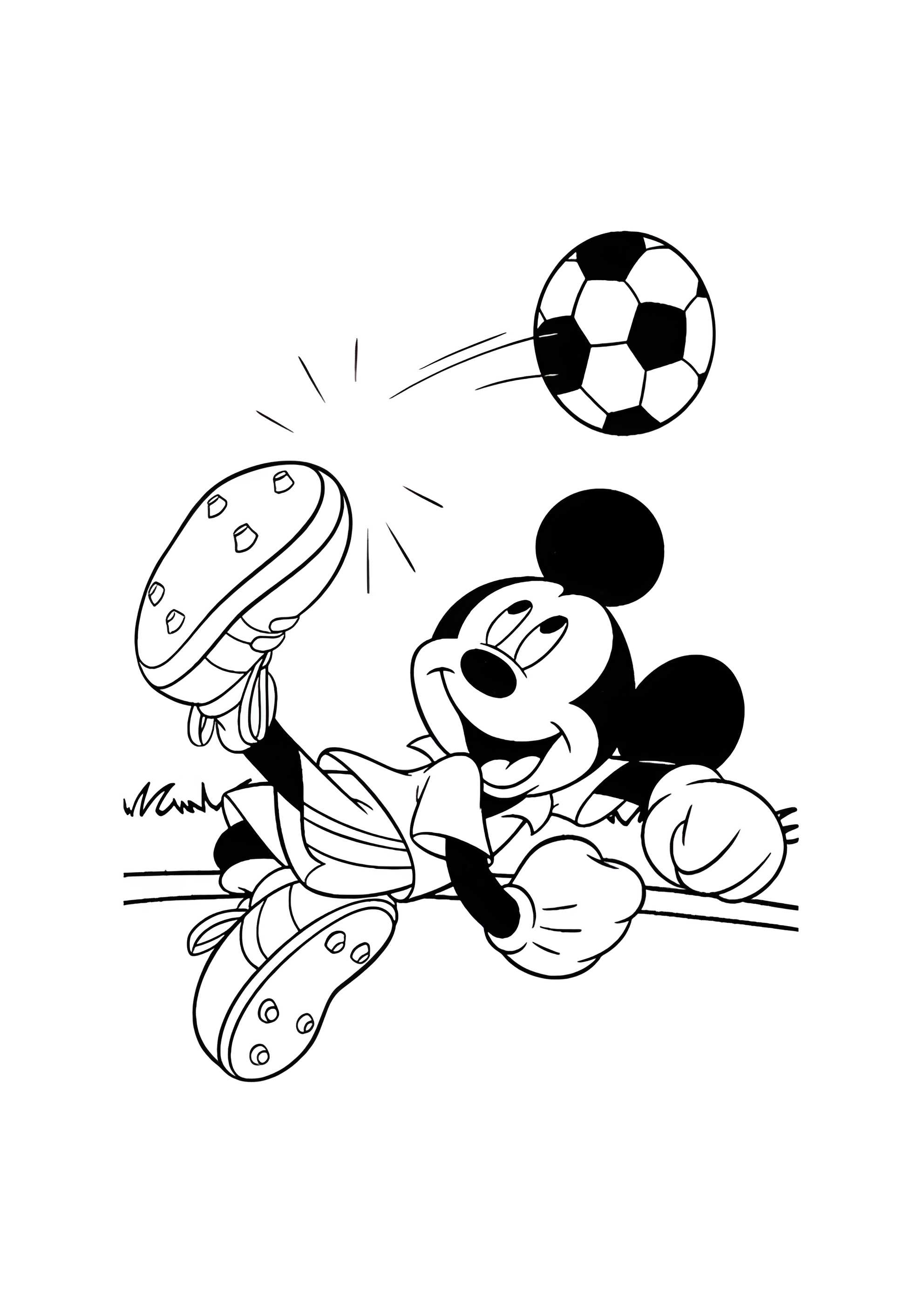 Раскраска Микки Маус играет в футбол